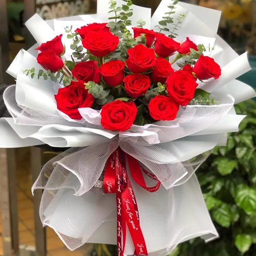 鲜花：以爱之名 19枝红玫瑰