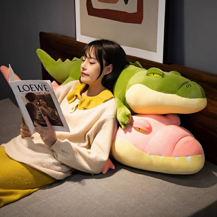 可爱鳄鱼公仔毛绒玩具懒人枕头抱枕，绿色粉色可以选