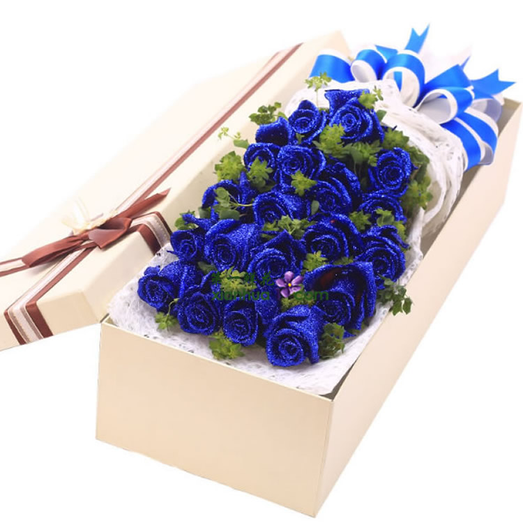 19枝蓝玫瑰（蓝色妖姬），配草绿叶间插
